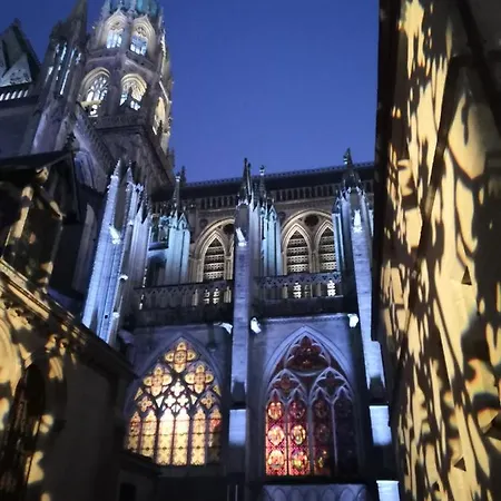 Le Val De Marigny Riad