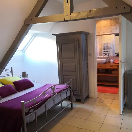 Le Val De Marigny 3*