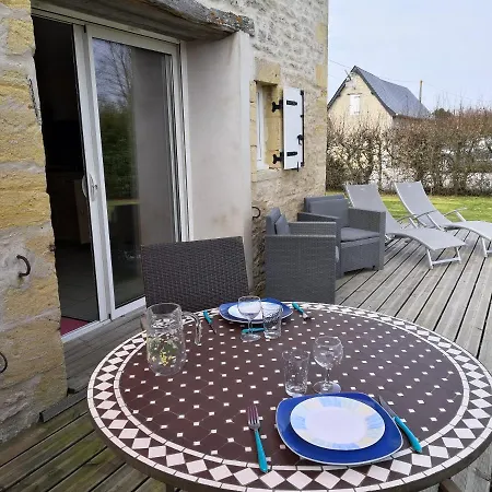 Le Val De Marigny Riád 3*